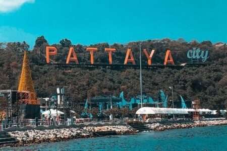 Eksoottisia turisteja Pattayalle