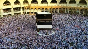 Muslimeja kehoitetaan rukoilemaan sadetta